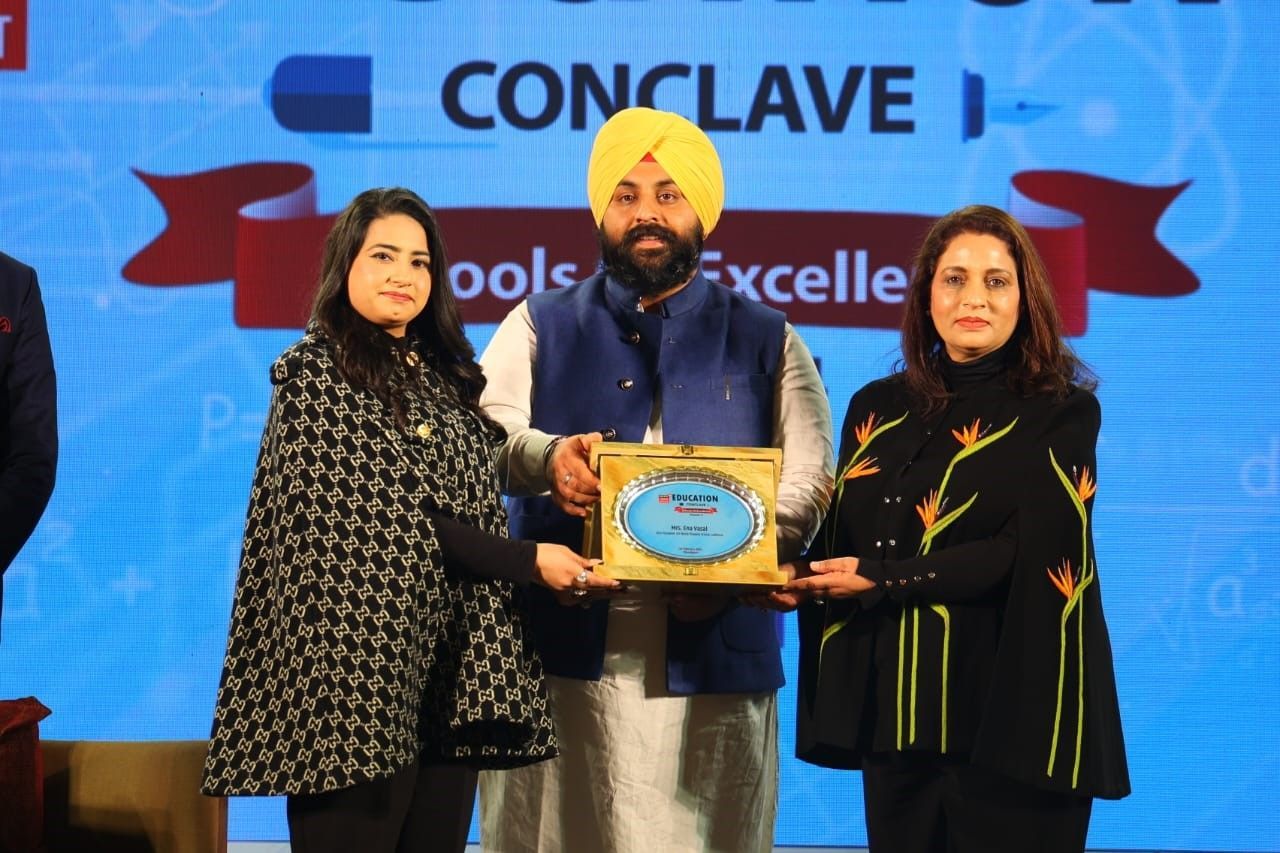 Excellence Infrastructure of the Year Award Given to IVY World Playschool Ludhiana