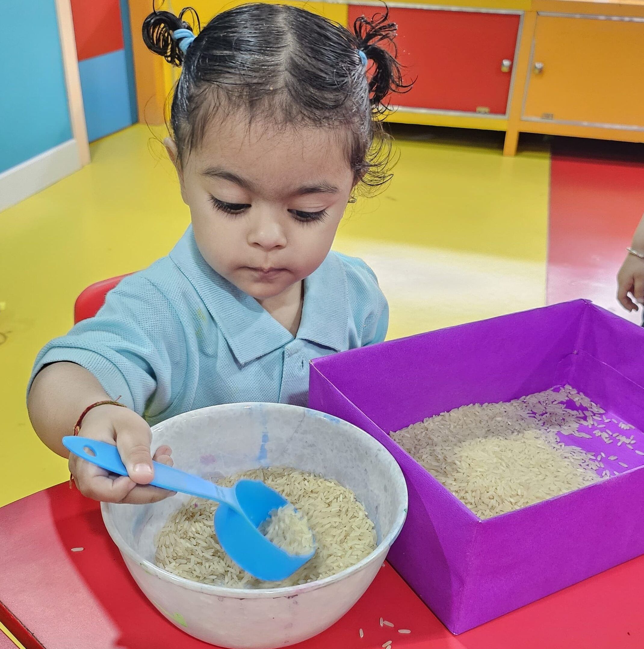 Classroom activity photo – kids learning